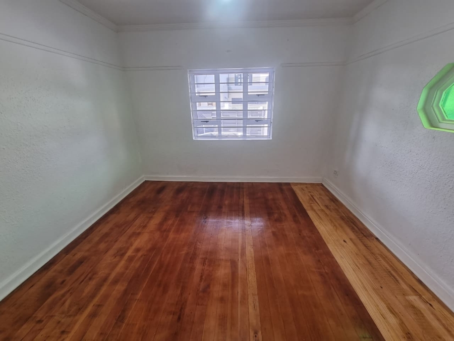 To Let 2 Bedroom Property for Rent in Lansdowne Western Cape
